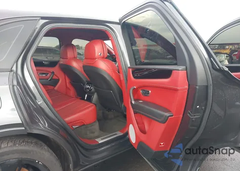 2018 Bentley Bentayga Activity Edition/Black Edition/Mulliner/Onyx Edition/W12 из США, поврежденный, VIN SJAAC2ZV1JC022760